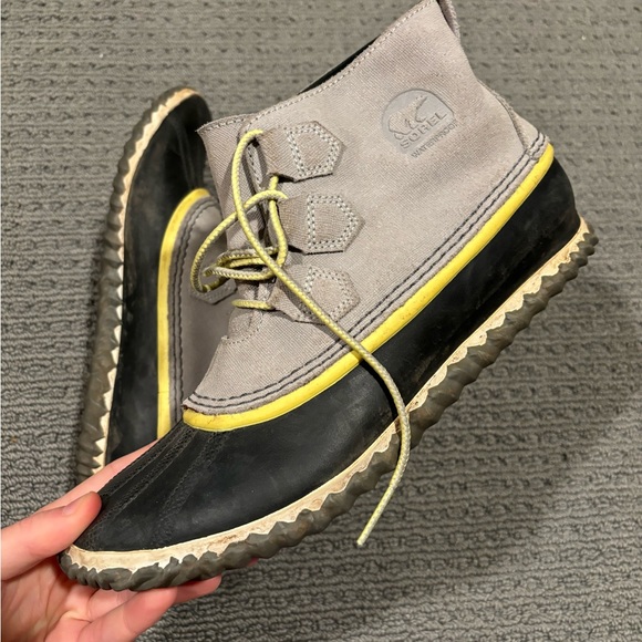 SOREL Out N About Boots - Picture 7 of 9